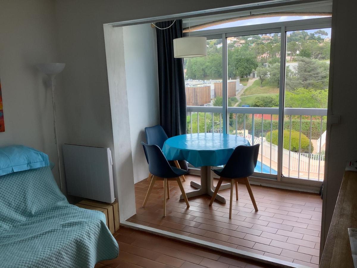 Au Calme Dans Hameau Fleuri Joli Studio 3 Pers Piscine Parking Wi-Fi 旺斯 外观 照片