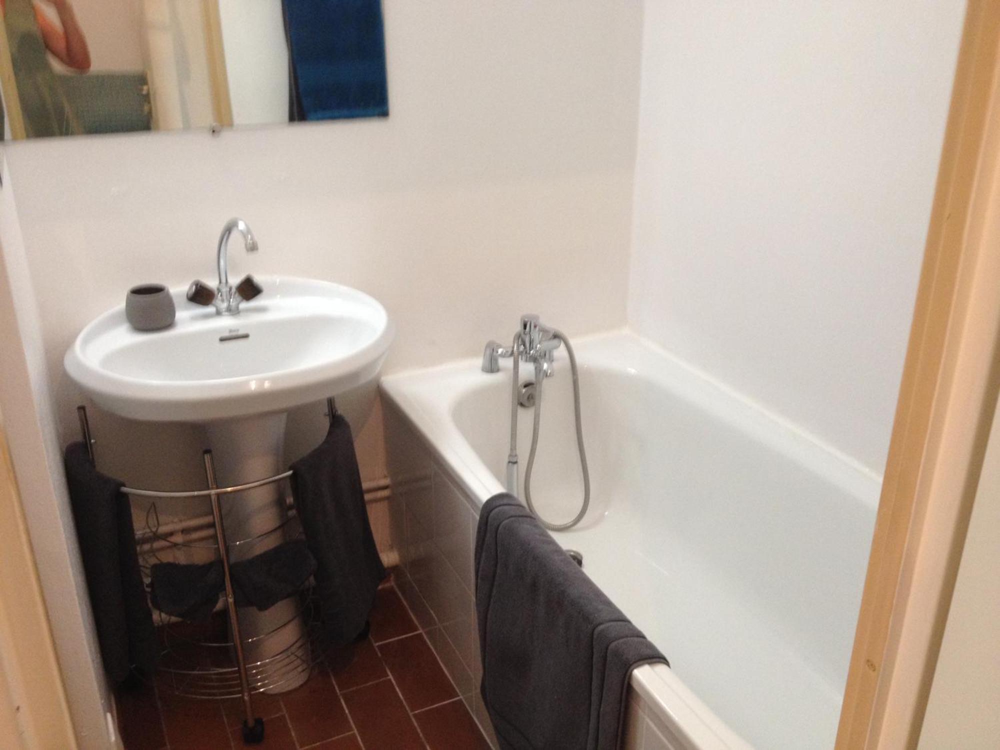 Au Calme Dans Hameau Fleuri Joli Studio 3 Pers Piscine Parking Wi-Fi 旺斯 外观 照片